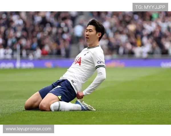 孙兴慜与萨拉赫的边锋路径分化：从均衡爆点转向单点终结