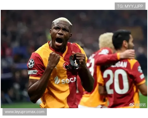 奥斯梅恩 vs 本泽马：终结效率与战术角色差异