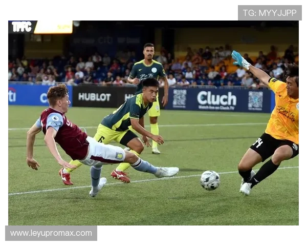 七人制足球规则重点解析：球员人数与比赛判罚标准详解