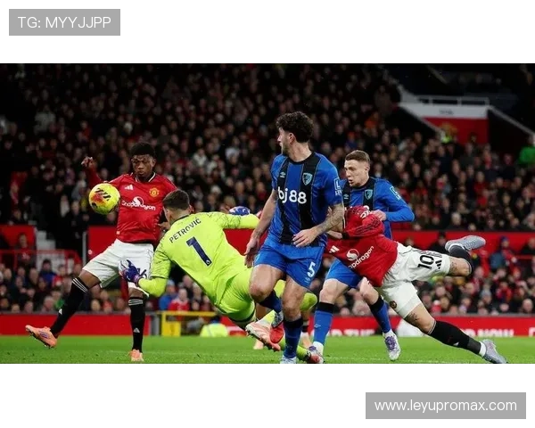 曼联防线失误频繁问题加剧，对赛季防守稳定性带来影响